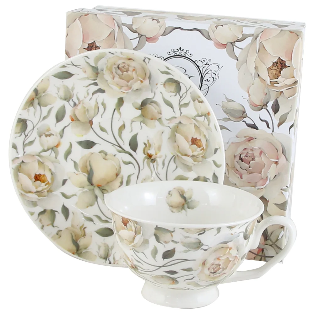 Casă și decorațiuni - Ceasca cu farfurie din portelan English White Roses 250 ml in cutie decorativa