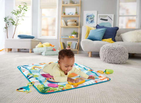 FISHER PRICE COVORAS CU ACTIVITATI [2]