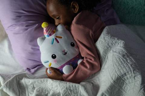 GABBYS DOLLHOUSE PLUS STRALUCITOR MOTANUL BRIOSEL 25CM [5]