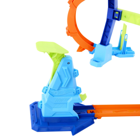 HOT WHEELS CIRCUIT CAMPIONUL SARITURII IN SPIRALA [2]