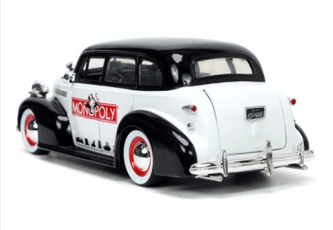 Set figurina si masinuta Jada Toys Monopoly 1939 Chevrolet Master Deluxe [4]