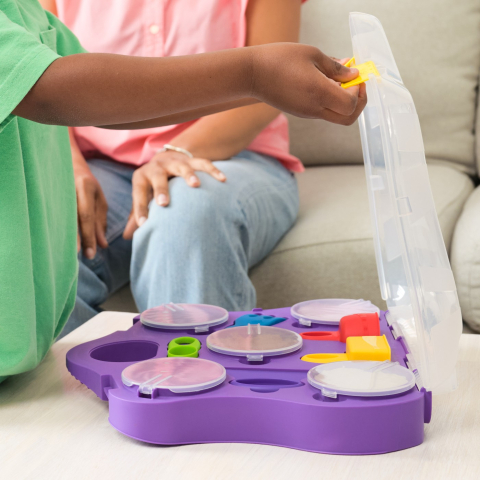 KINETIC SAND SET GEANTA PENTRU PLAJA VARIETY CASE [7]