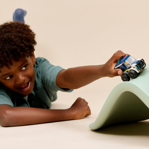 LEGO CITY VEHICULE CAMIONETA DE POLITIE 60481 [2]