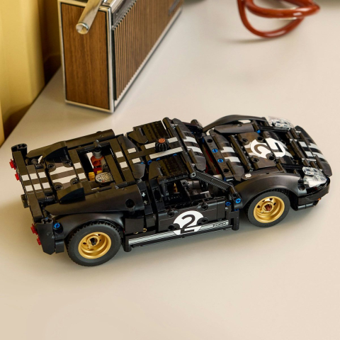 LEGO TECHNIC MASINA DE CURSE 1966 FORD GT40 MKII 42223 [1]