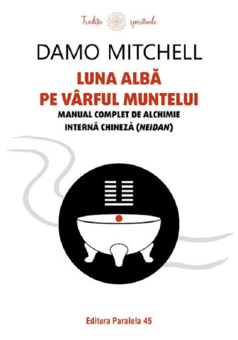 Cărți - Luna alba PE varful muntelui
