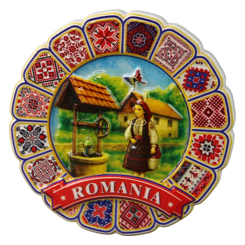 Casă și decorațiuni - Magnet de frigider din rasina Romania 7 cm Femeie la fantana