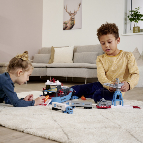 MAJORETTE CREATIX STATIE PORTUARA MAERSK [3]