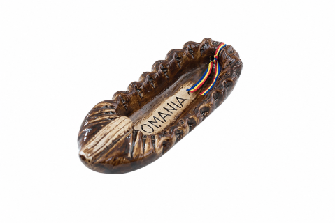 Ornamente și figurine decorative - Opinca mare ipsos Romania