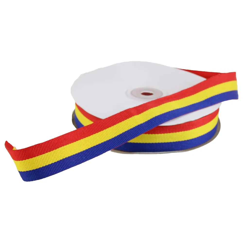 Funde și panglici - Panglica cu motive traditionale tricolor 3 cm