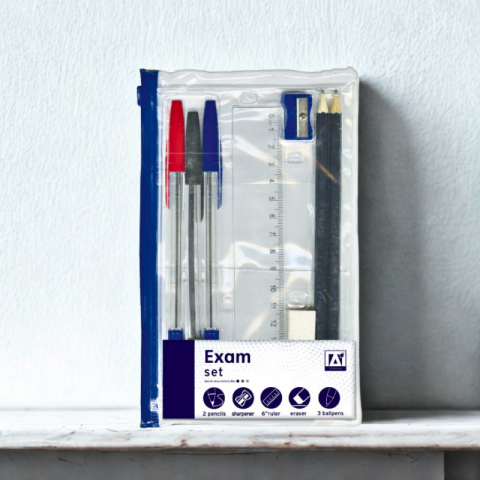 Penar echipat 3 pixuri 2 creioane 1 ascutitoare 1 rigla 1 radiera transparent [1]