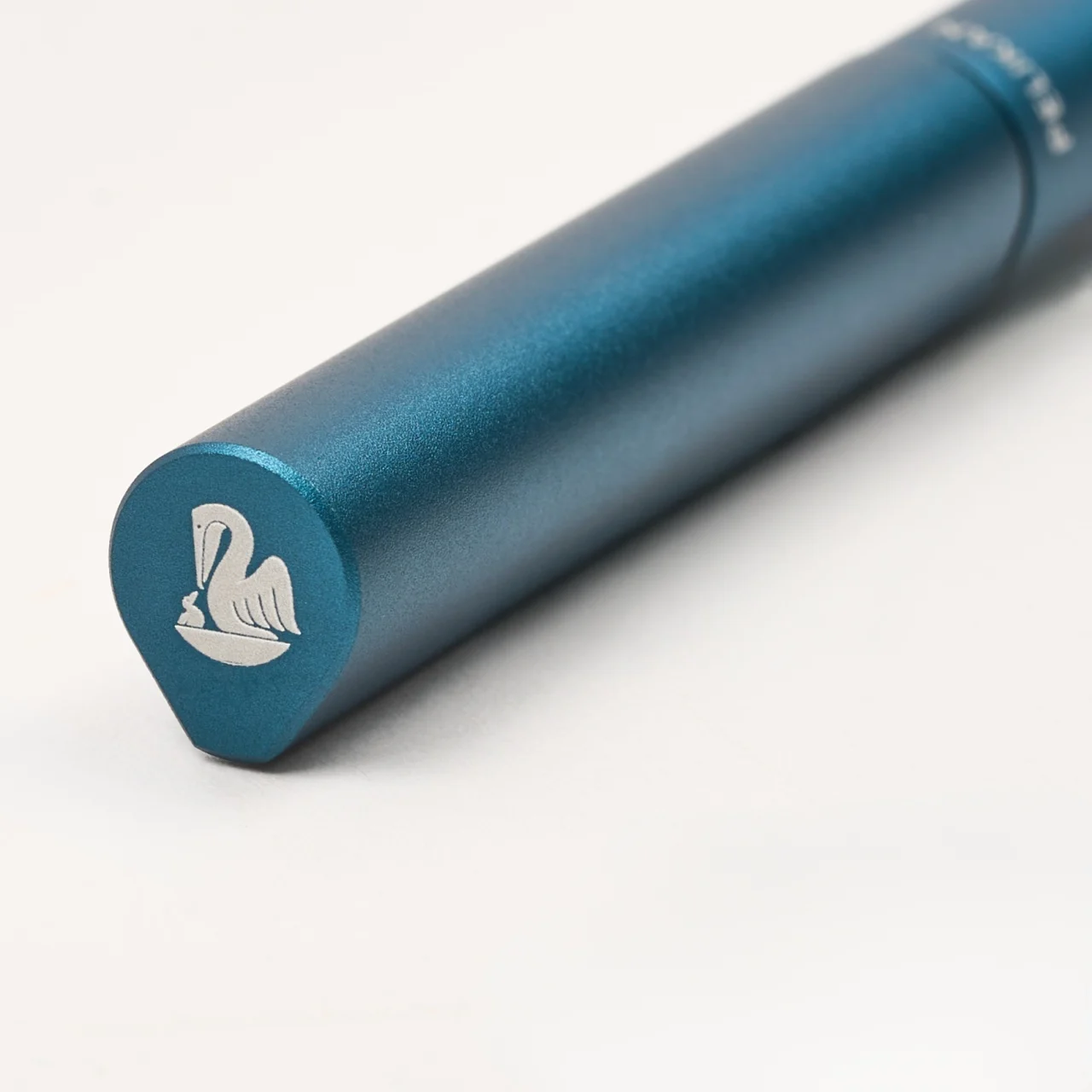 Pix Ineo Elements Ocean Blue in cutie metalica Pelikan [2]