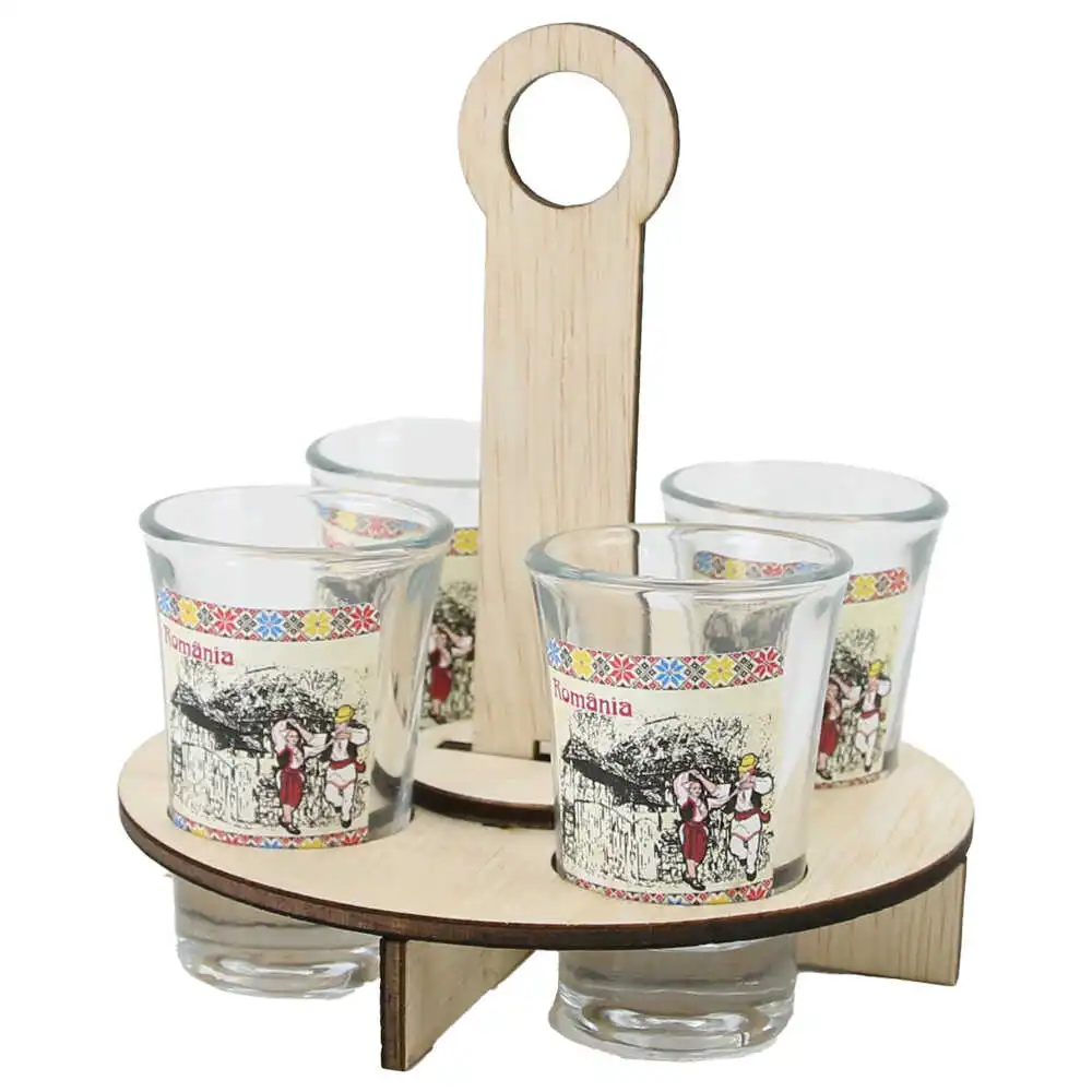 Noutăți Librăria Compas - Set 4 pahare shot Romania Dansatori cu suport lemn 13 x 14 cm
