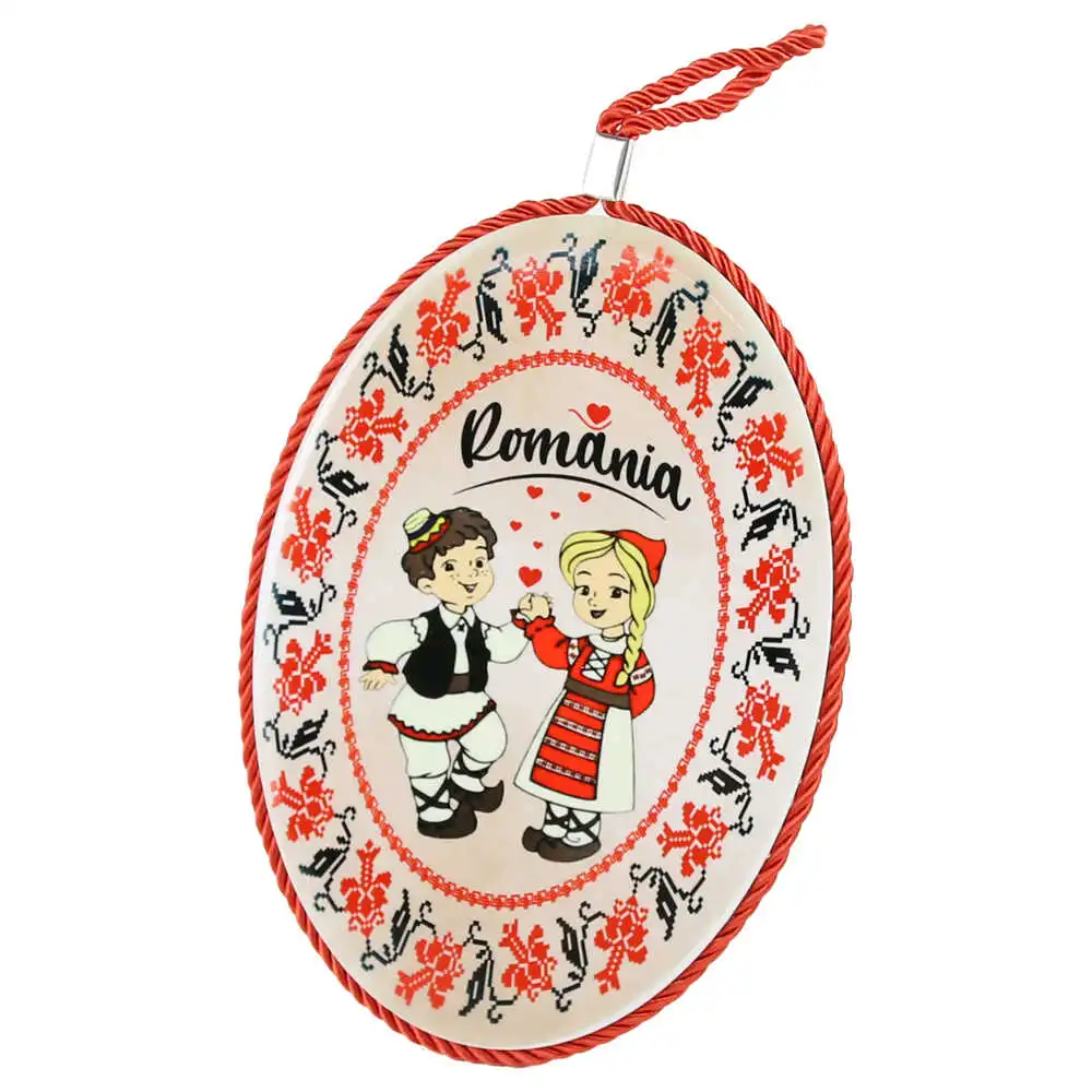 Noutăți Librăria Compas - Decor perete oval din ceramica Romania copii in port traditional 14 x 20 cm