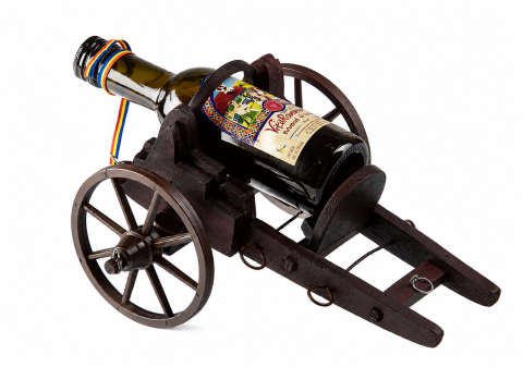 Băuturi și accesorii - Tun lemn cu sticla de vin