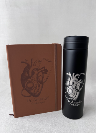 Termosuri personalizate - Set cadou business premium negru cu termos si agenda personalizate prin gravura laser