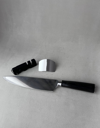 Set cadou gatit personalizat format din cutit profesional si tocator bambus gravate prin laser Chef Nicole în cutie de prezentare [2]