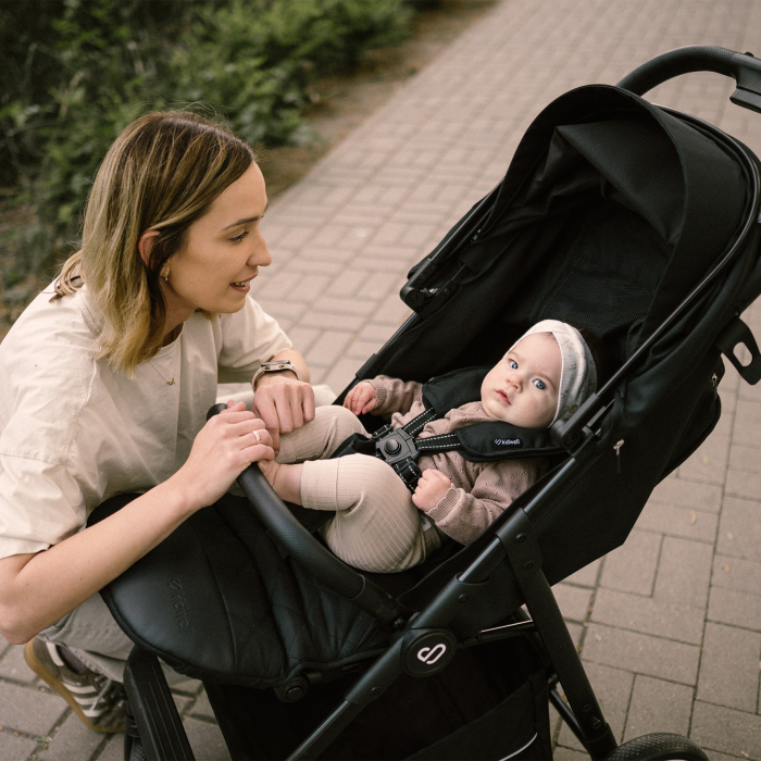 Cărucior ENZO Black [21]