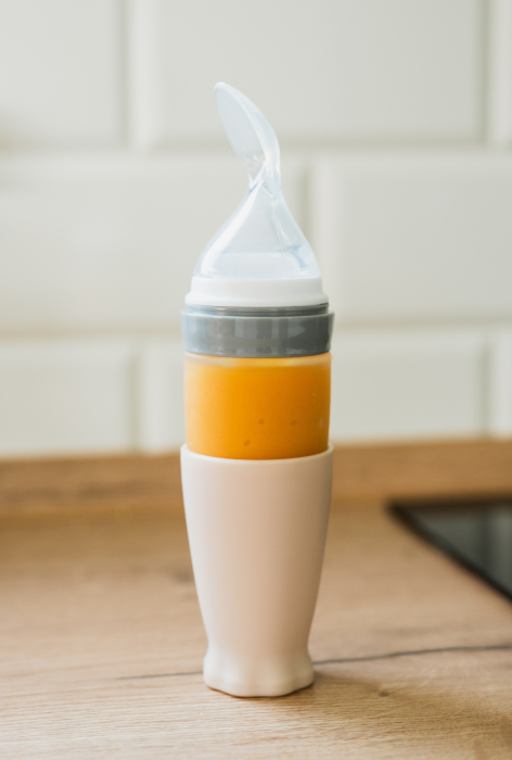 Lingurita de silicon cu rezervor Babysnugg, Fara BPA, Portabila, Bej [4]