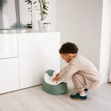 Olita Nilo Abastrǎ, 18 luni + [11]