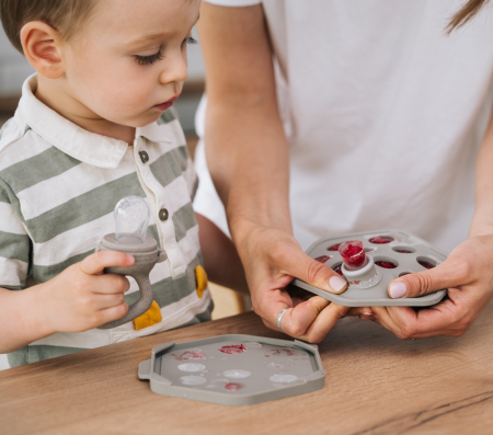 Suzeta pentru fructe si legume cu 3 tetine, fara BPA, Oatmeal [1]