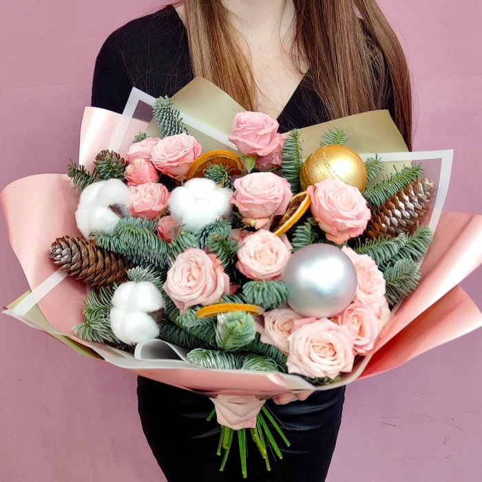 Buchet de Iarnă din Trandafiri și Nobilis [2]