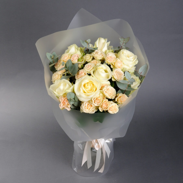 Buchet de Trandafiri Avalanche si Elena spray [3]