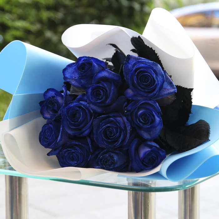 Buchet din 11 Trandafiri Albaștri [3]