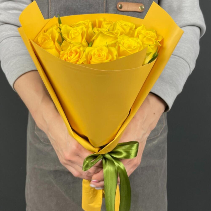 Buchet din 11 Trandafiri Galbeni [2]