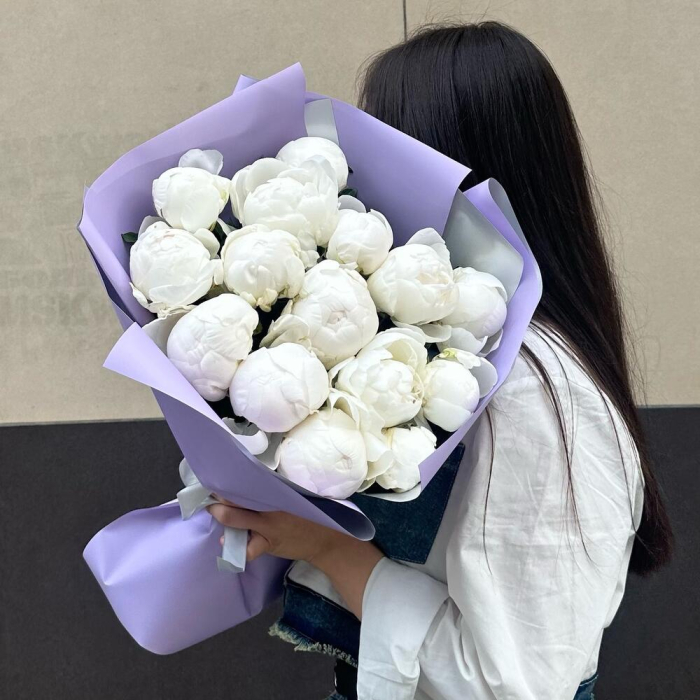 Buchet din 15 Bujori Albi [1]