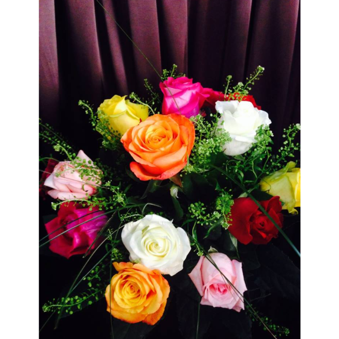 Buchet din 15 Trandafiri Multicolori Botoșani [1]