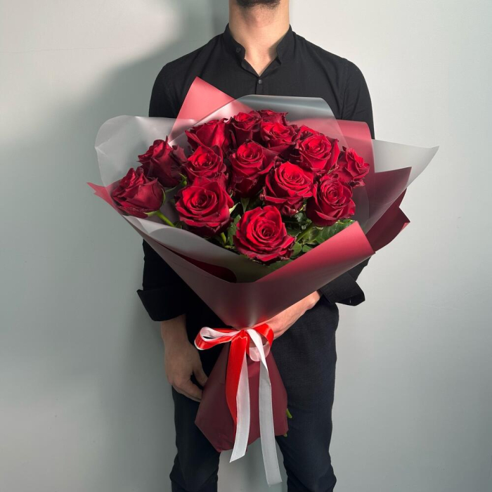 Buchet din 15 Trandafiri Roșii [2]