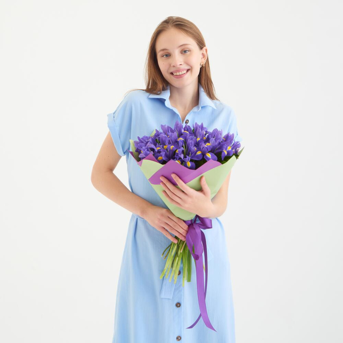 Buchet din 19 Iriși Mov [2]