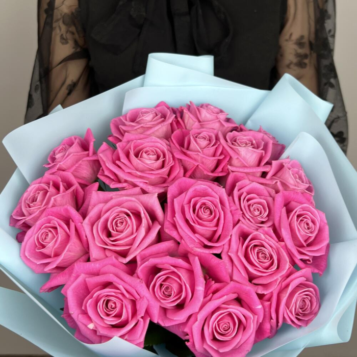 Buchet din 19 Trandafiri Roz [3]