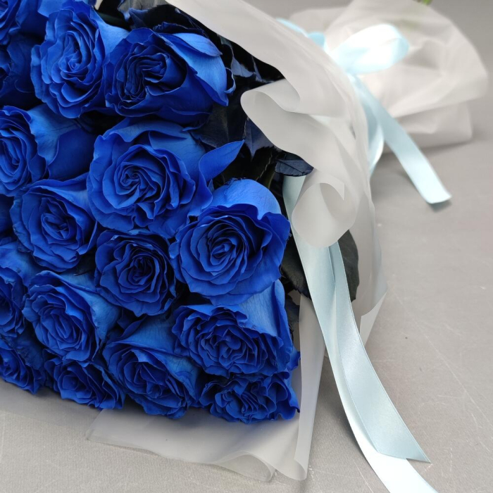 Buchet din 25 Trandafiri Albaștri [4]