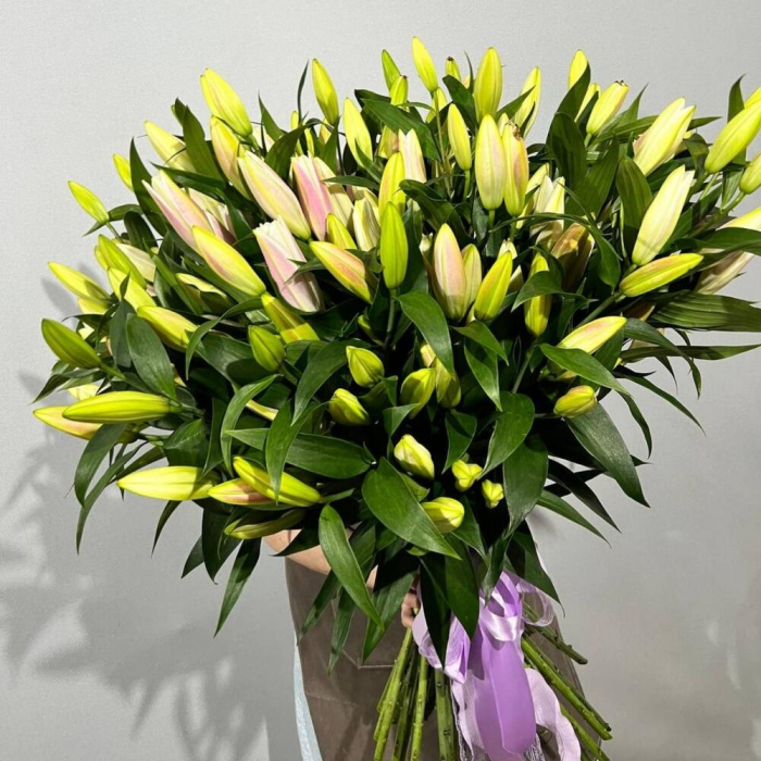 Buchet din Crini Imperiali [3]