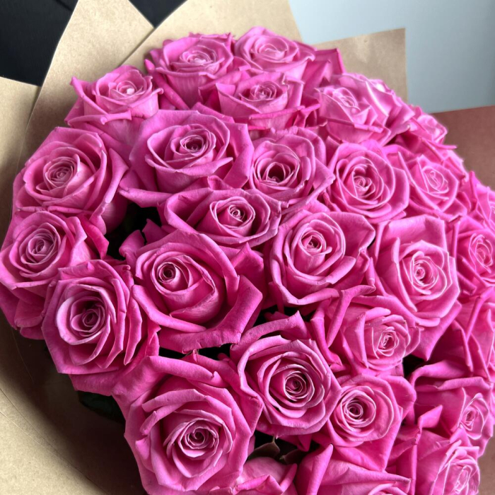 Buchet din 35 Trandafiri Roz [4]