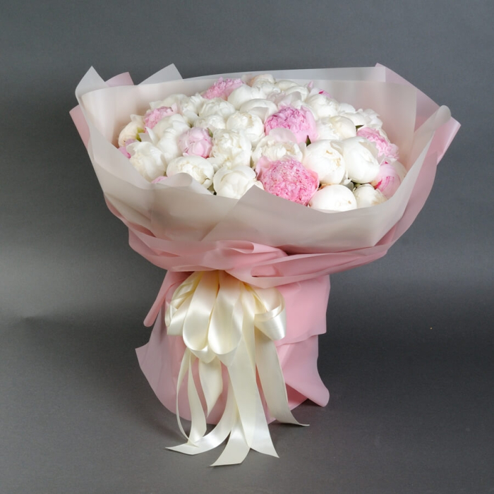 Buchet din 51 Bujori Roz-Alb [2]