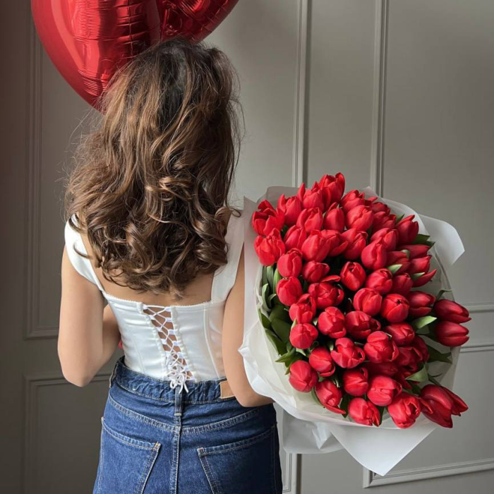 Buchet din 51 Lalele Roșii [3]