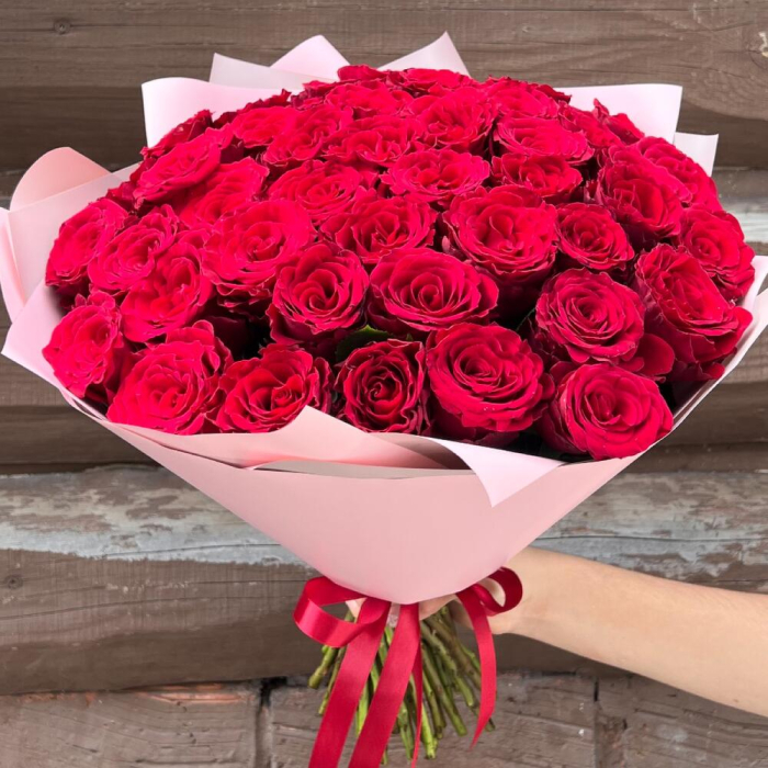 Buchet din 51 Trandafiri Roșii [4]