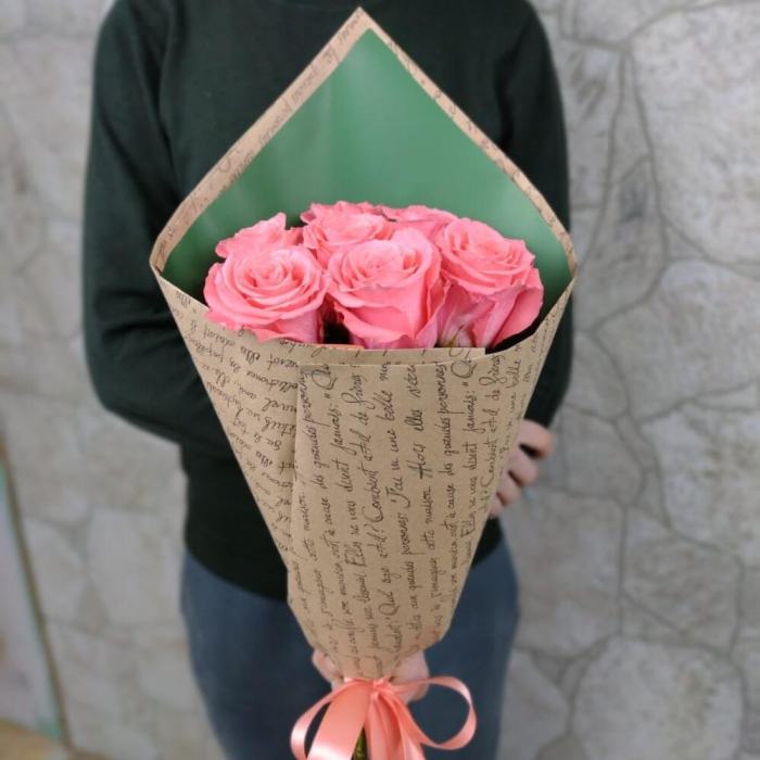 Buchet din 7 Trandafiri Roz [2]