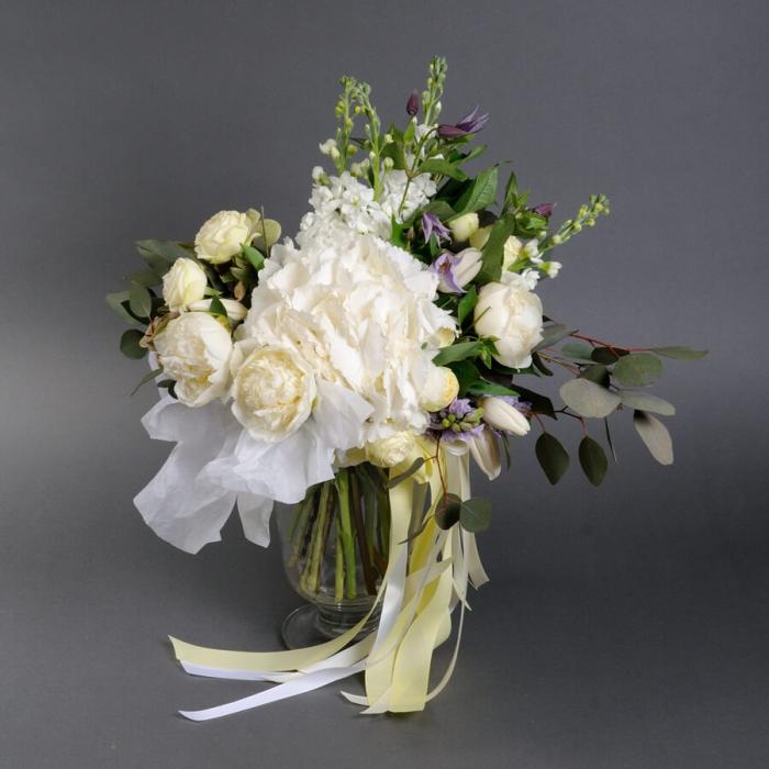 Buchet „Margarita” într-o vază [1]