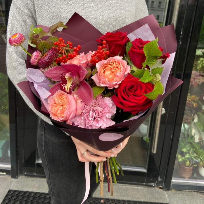 Buchet Mixt de Toamnă cu Trandafiri Roșii [3]