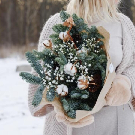 Buchet cu Conuri, nobilis, bumbac și gipsofilă albă [3]