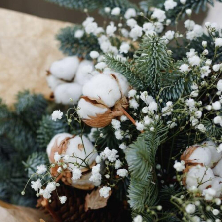 Buchet cu Conuri, nobilis, bumbac și gipsofilă albă [1]