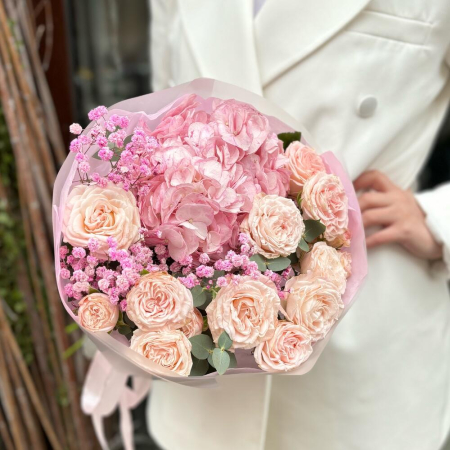 Buchet cu Hortensie și Trandafiri [1]