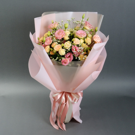 Buchete - Buchet de Eustome și Trandafiri