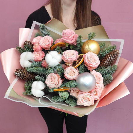 Buchet de Iarnă din Trandafiri și Nobilis [5]