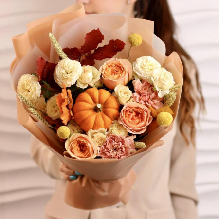Buchete - Buchet de Toamnă cu Dovleac, Trandafiri și Garoafe