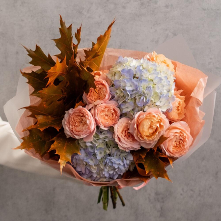 Buchet de Toamnă cu Hortensie, Trandafiri și Frunze de Stejar [2]
