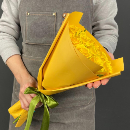 Buchete - Buchet din 11 Trandafiri Galbeni